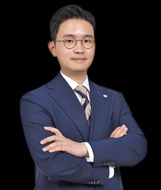 군전문변호사 김영형
